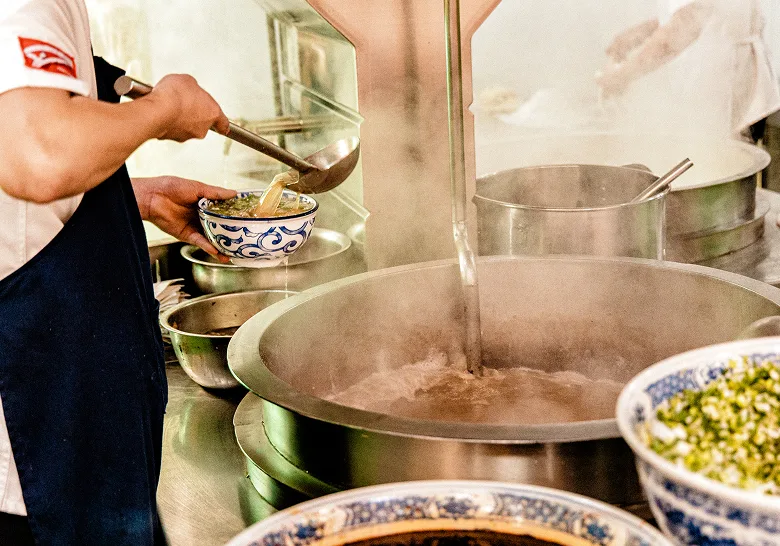 Handgezogene Lanzhou-Nudeln Berlin | MR. NOODLE CHEN